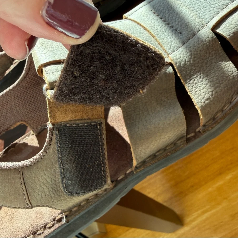 Eddie Bauer Men's Brown-Gray Leather Sandals, Size 10